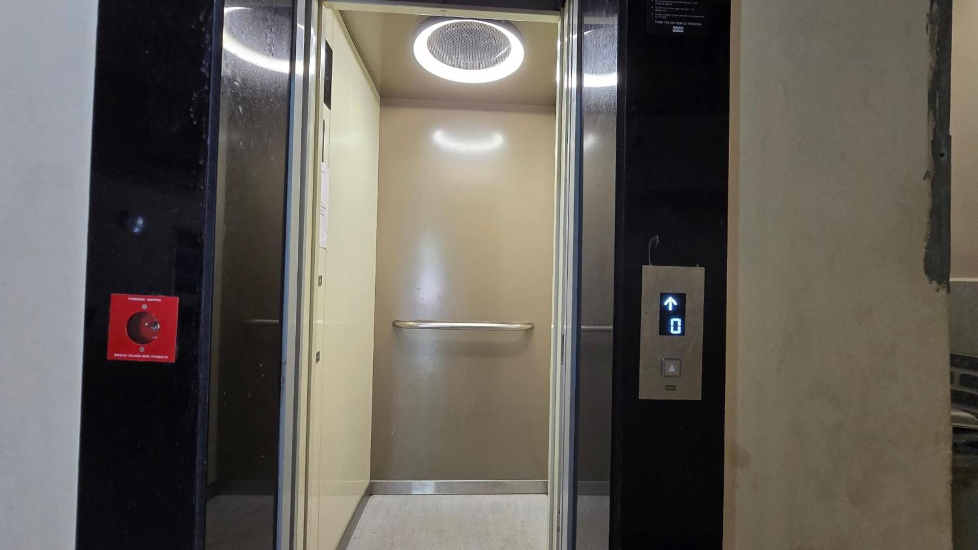 Hotel Maheshwari Green'S Ujjain Exterior foto