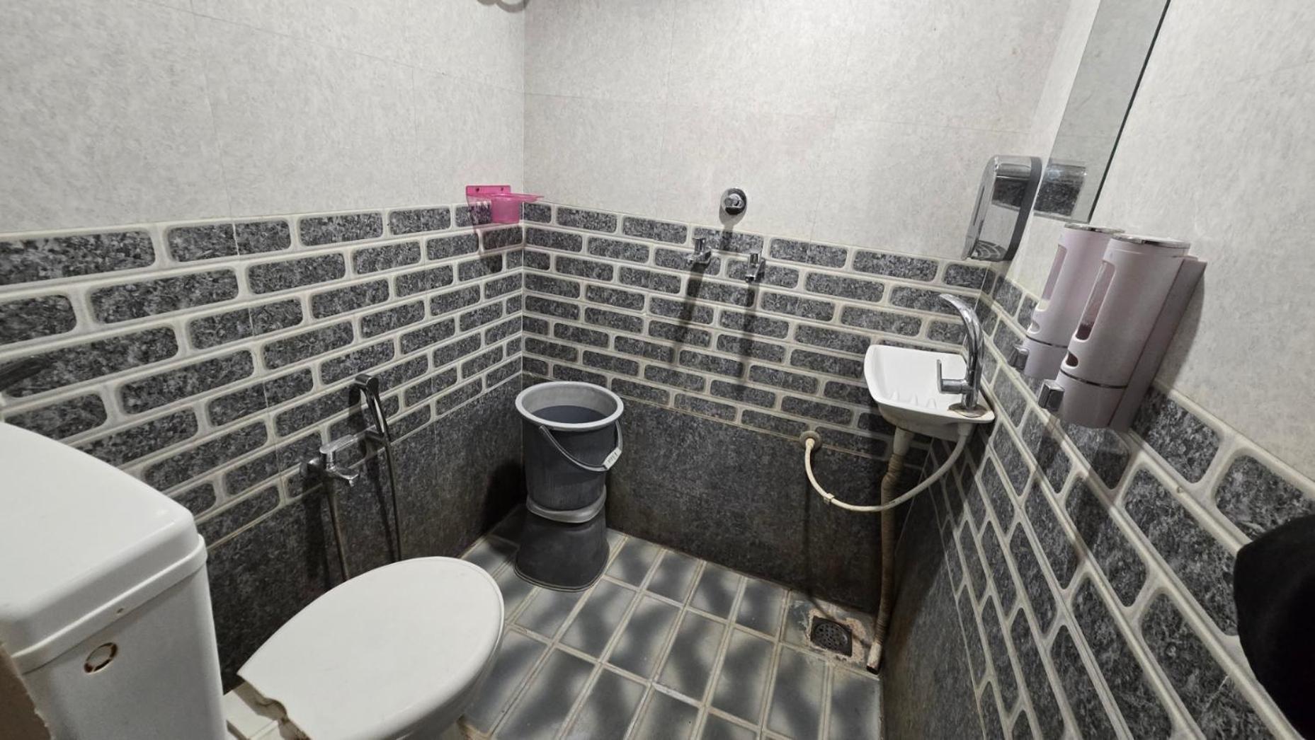 Hotel Maheshwari Green'S Ujjain Exterior foto